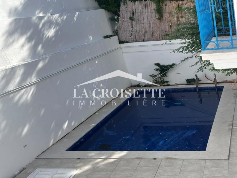 Etage de villa semi-meublé S+3 à La Marsa